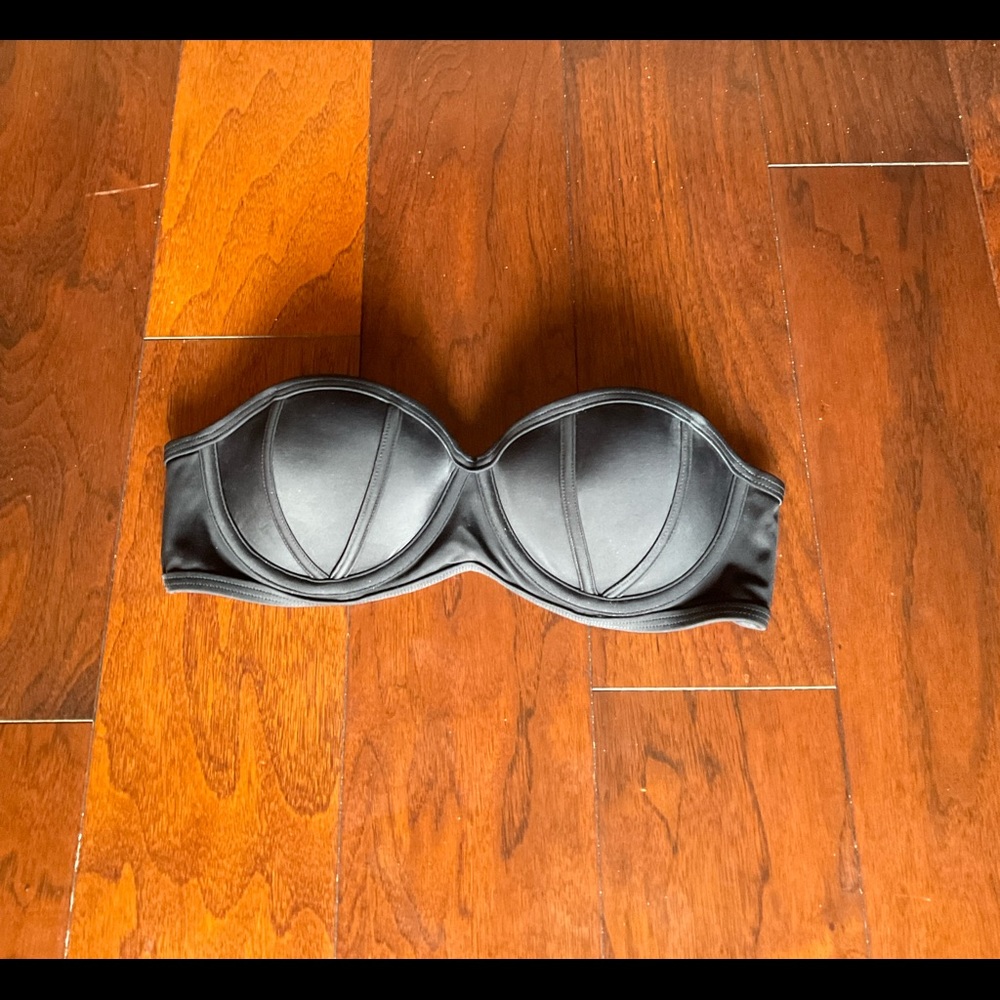 Victoria’s Secret strapless push-up bikini top